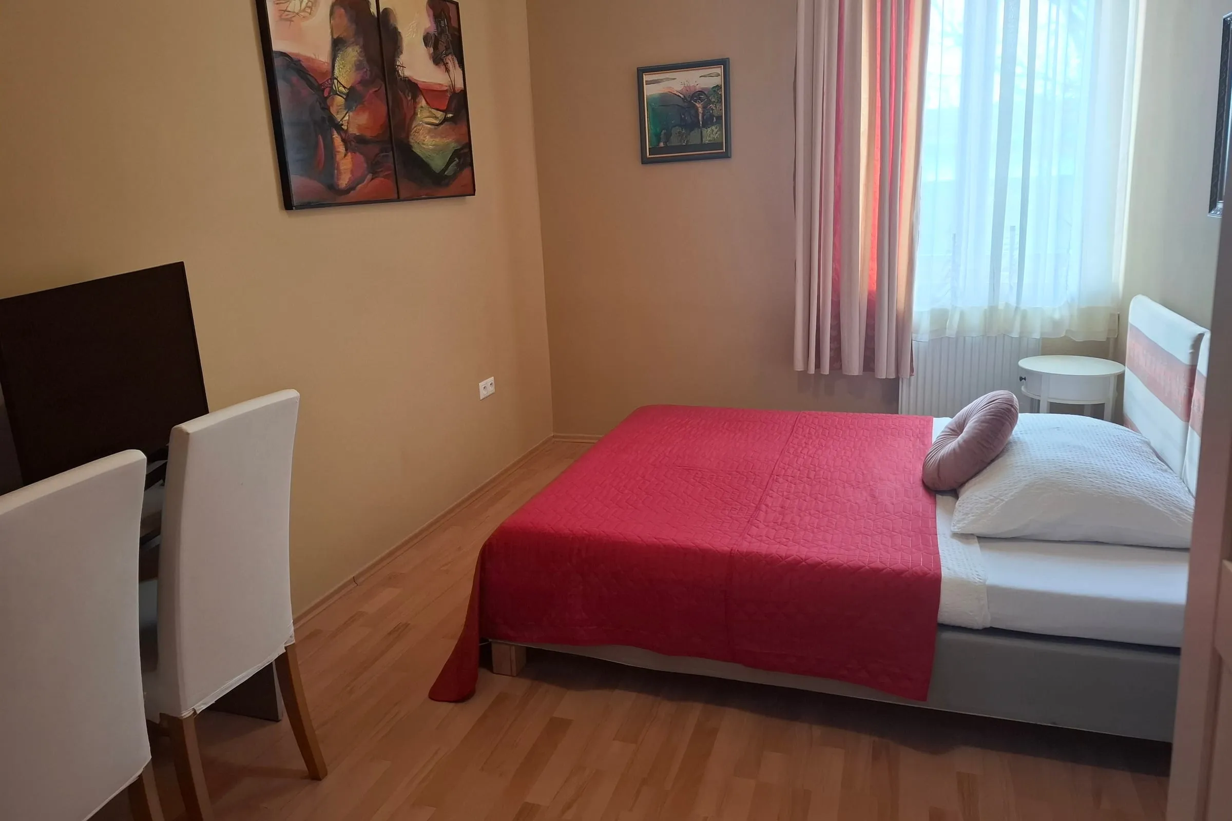 Double room (2/3)