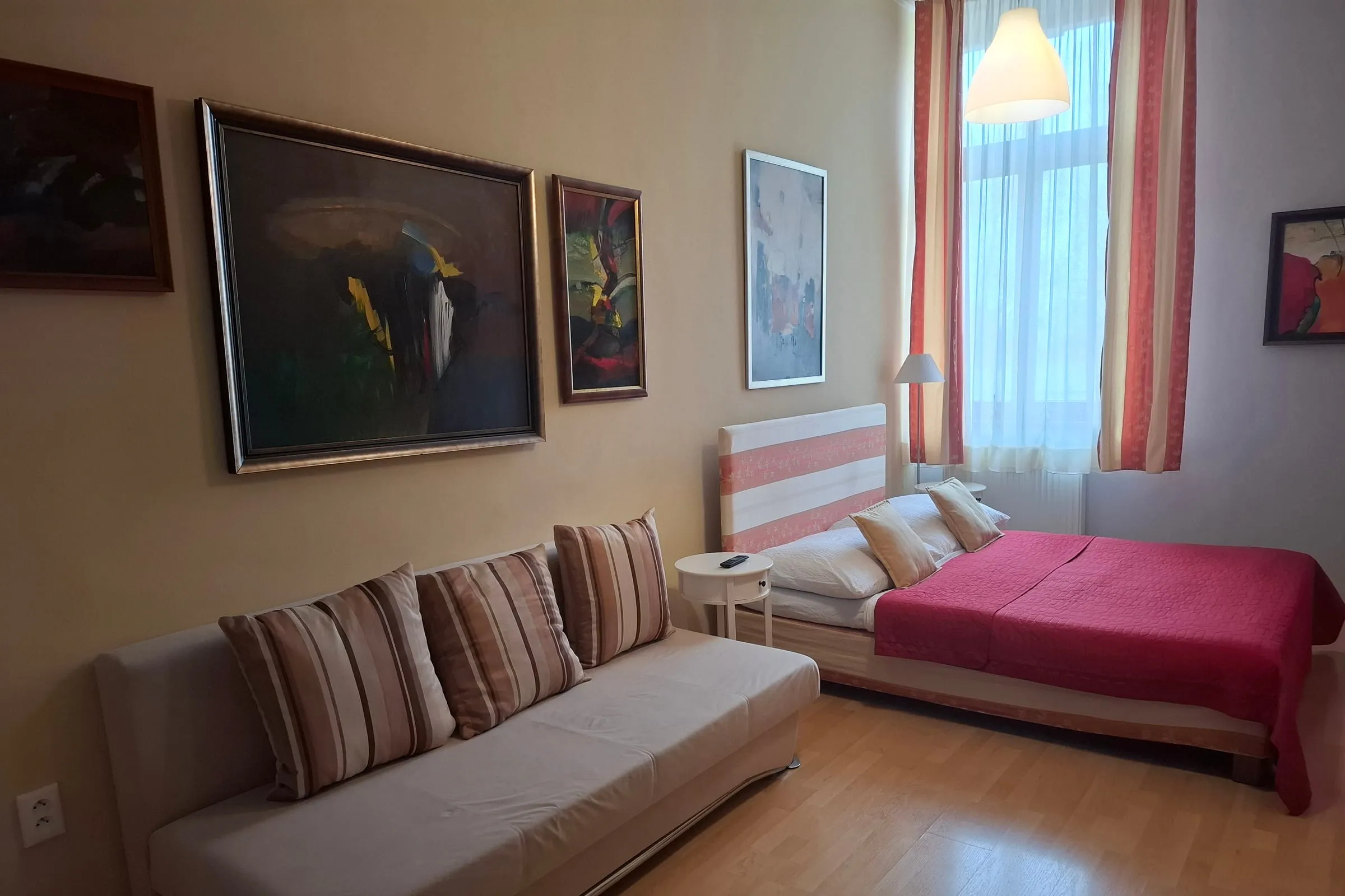 Rodinné apartmá s přistýlkou v hotelu Plauter Kúria